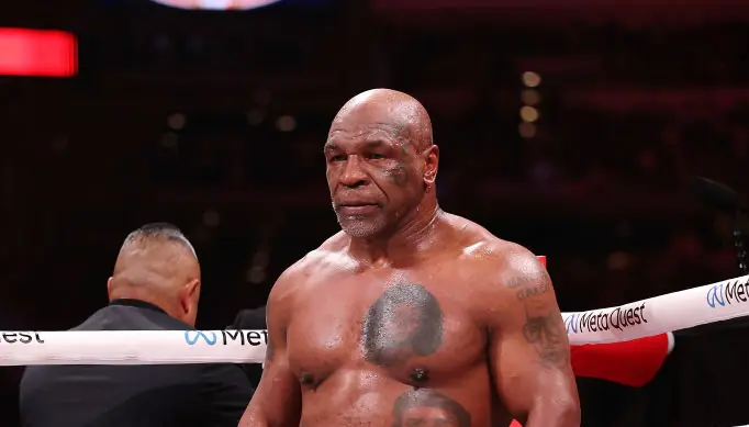 Mike Tyson's butt becomes unexpected star of the night