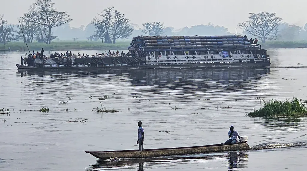 At least 50 dead and hundreds missing as devastating fire causes boat to capsize