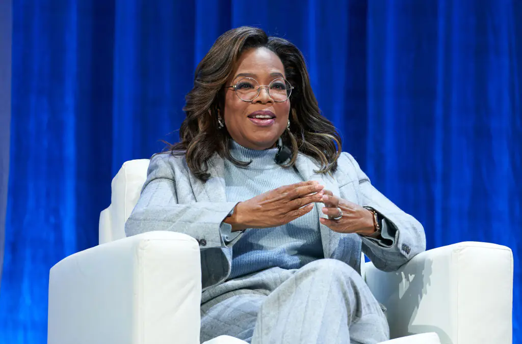 Oprah Winfrey hits back at claims she refused to let Hawaiians use her private road while fleeing Tsunami