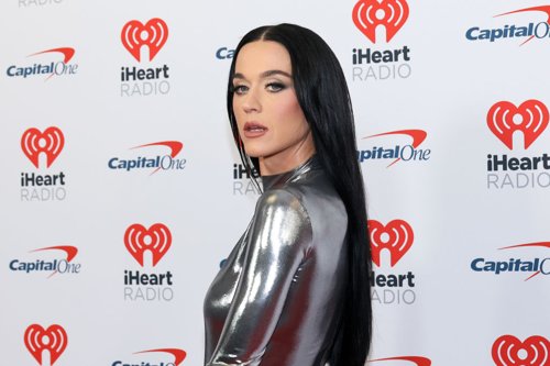Katy Perry sparks rumors as she and Justin Trudeau are pictured having dinner together