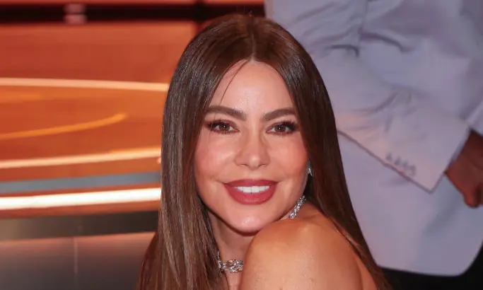 Sofia Vergara heckles Jodie Foster after losing out on Golden Globe: 'No, give me one!'