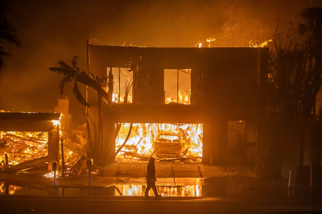 Officials revealed that six wildfires are currently raging across California. Credit: Apu Gomes / Getty