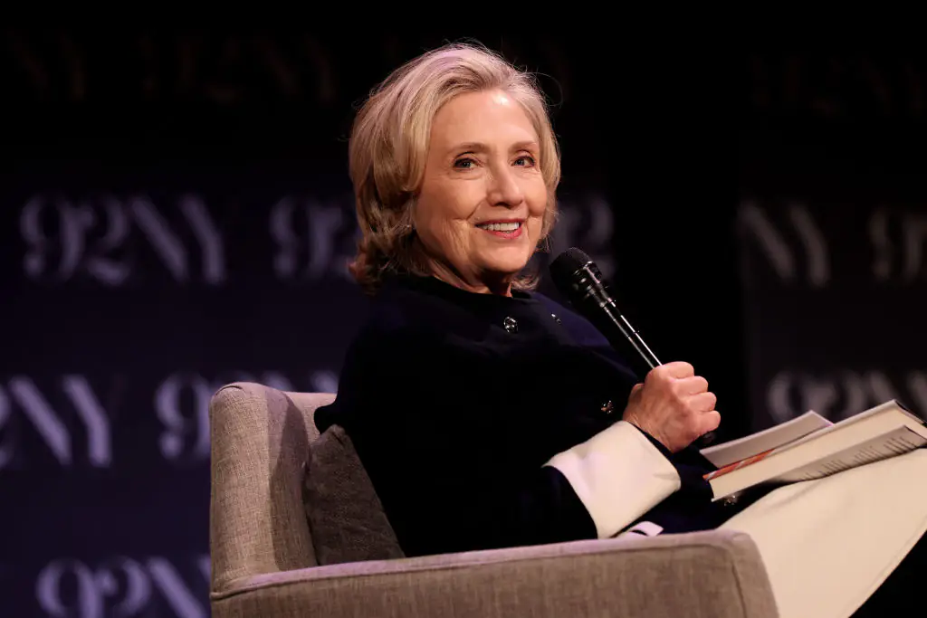 Hillary Clinton shares scathing reaction as Trump officials accidentally include journalist in war plans group chat