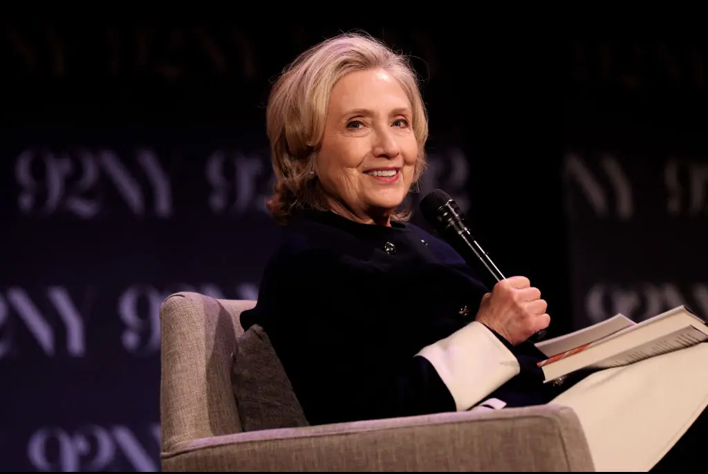 Hillary Clinton shares scathing reaction as Trump officials accidentally include journalist in war plans group chat