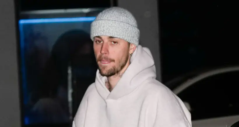 Justin Bieber unleashes rant on waiting paparazzi: 'You don't care about people'