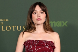 'The White Lotus' star Aimee Lou Wood has excellent response to comments on her teeth