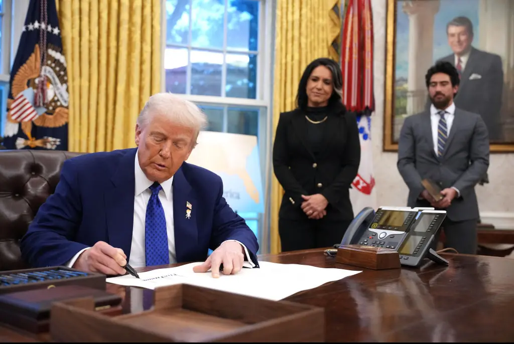 Donald Trump Tulsi Gabbard. Credit: Andrew Harnik / Getty