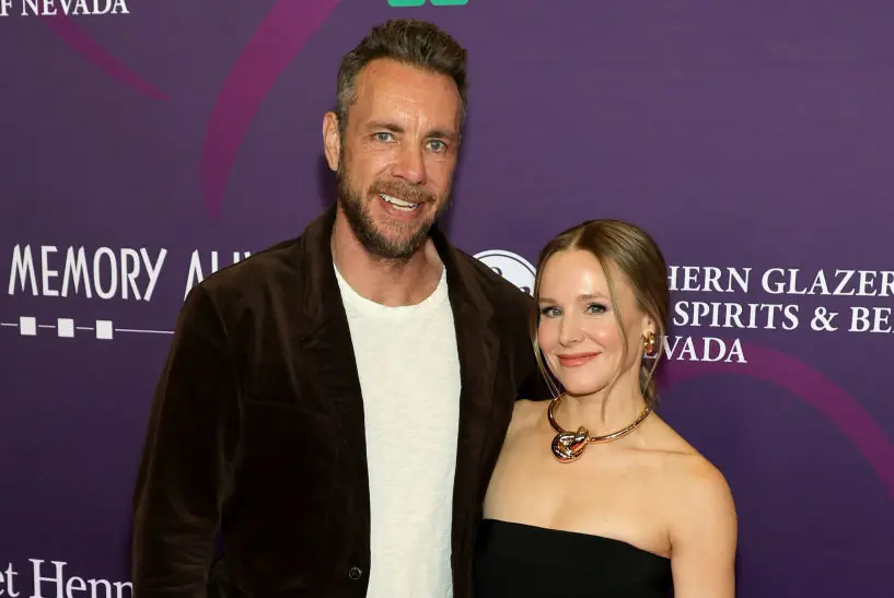 Dax Shepard spoke out about having to suck out Kristen Bell's clogged duct while she was breastfeeding