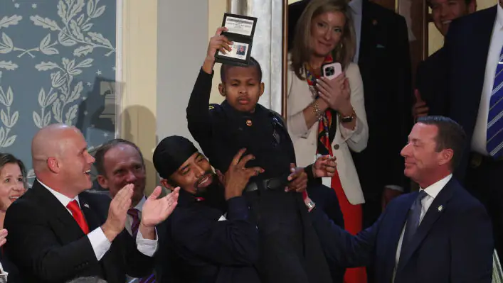 Trump makes child with cancer an honorary Secret Service agent in Congress speech