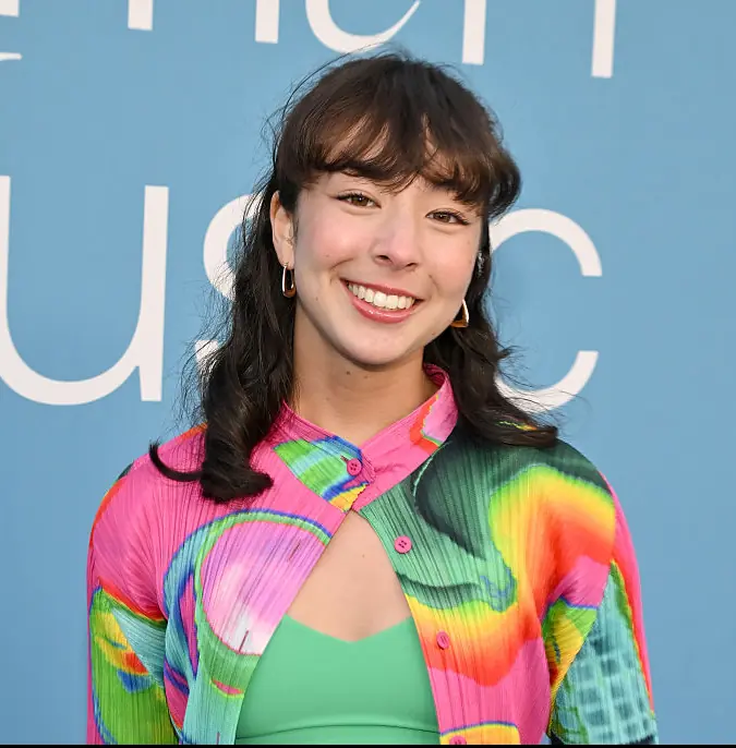 Modern Family star Aubrey Anderson-Emmons posts video to come out as bisexual - Article Image 3