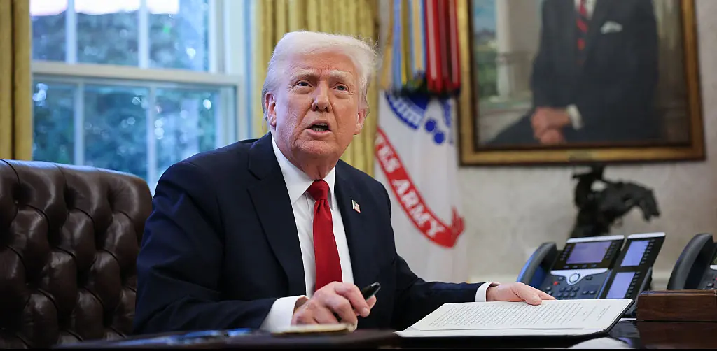 Trump considers extraordinary 20% global tariff on all imports sparking fears of worldwide recession