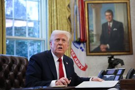 Trump considers extraordinary 20% global tariff on all imports sparking fears of worldwide recession