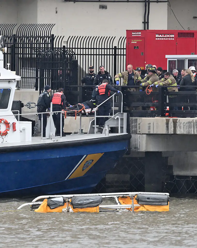 A helicopter plunged into the Hudson River on Thursday. Credit: James Devaney / Getty