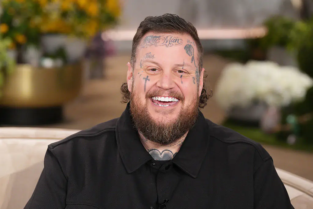 Jelly Roll horrifies fans by revealing revolting on-stage accident: 'I overshared again'