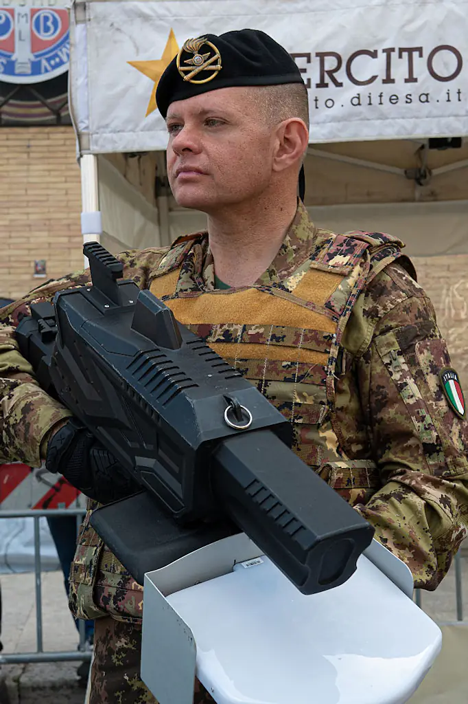 A member of the Italian Army with an anti-drone rifle. Credit: NurPhoto / Getty