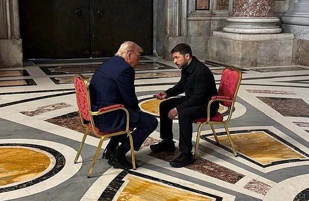 Powerful photo shows Trump and Zelensky's meeting prior to Pope Francis' funeral