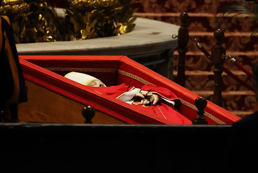 The body of Pope Francis lies in state at the Basilica St Peter. Credit: Ernesto Ruscio / Getty
