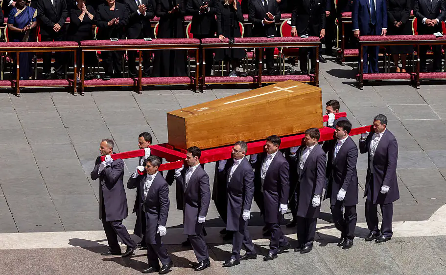 Read in full: The touching note that will be buried alongside Pope Francis inside casket