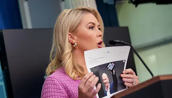 White House slams Amazon for 'hostile and political act' to allegedly show cost of tariffs on items