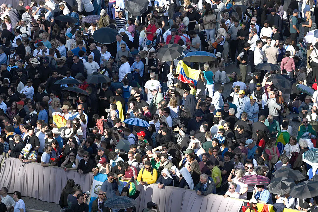 Crowds gather to witness the arrival of the new pope. Credit: Antonio Masiello/Getty Images