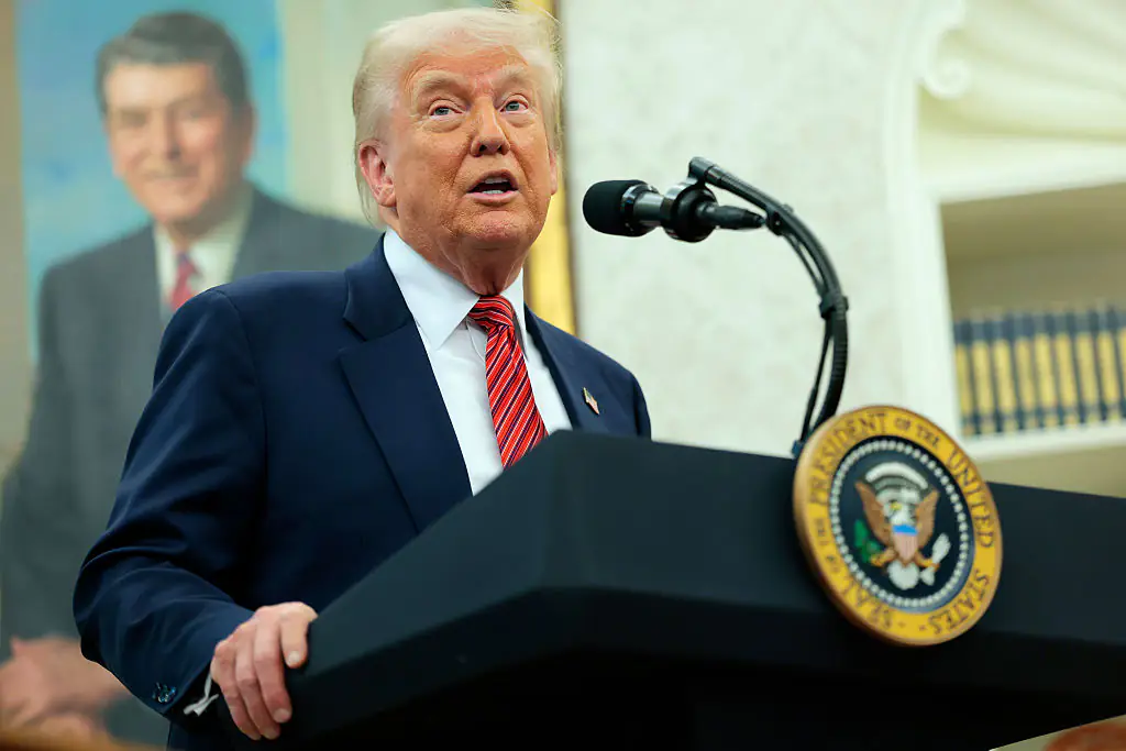 Trump defends Qatar's 'free $400,000,000 palace in the sky' gift.