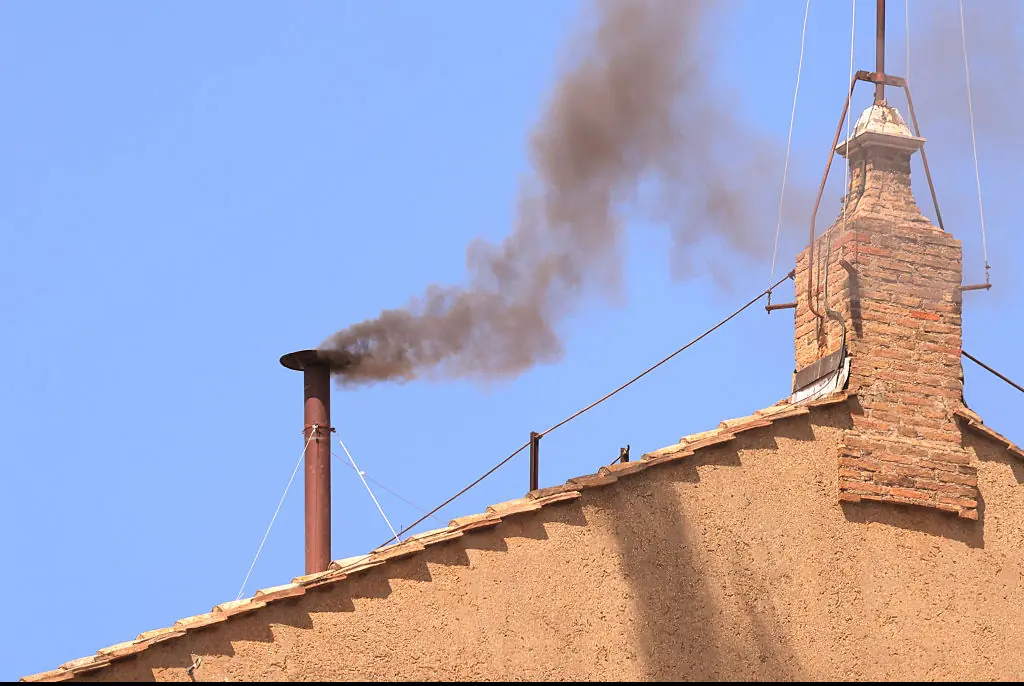 Black smoke indicates no Pope has been elected. Credit: Ernesto Ruscio / Getty