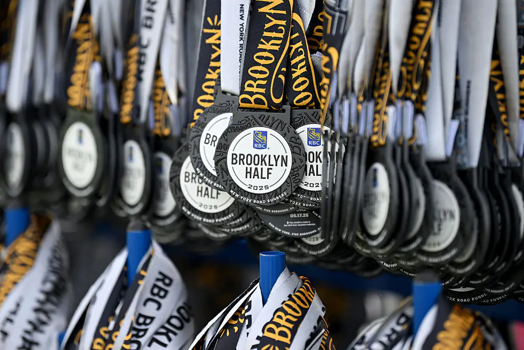 Brooklyn Half Marathon runner dies after collapsing on the course