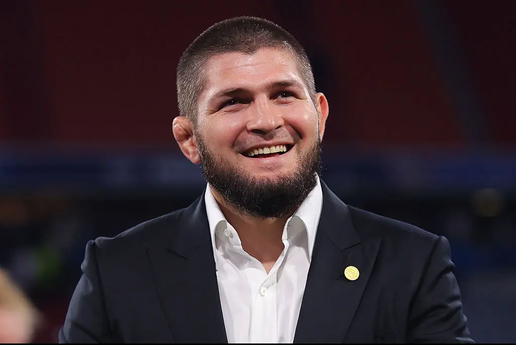 Kate Scott praised for response after UFC star Khabib Nurmagomedov refuses to shake her hand on CBS Sports