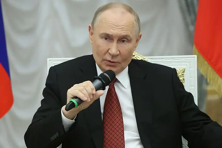 Vladimir Putin announces big move as experts fear it could escalate tensions into WW3