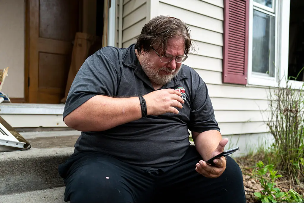 Roommate of man accused of being masked assassin that killed Minnesota politician reveals chilling final message he sent