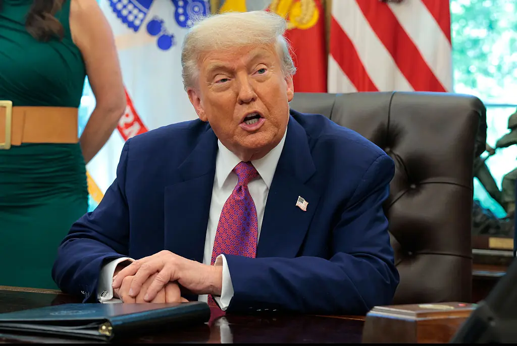 Video shows theatre reaction after Trump's savage message to actors who boycotted his Kennedy Center appearance