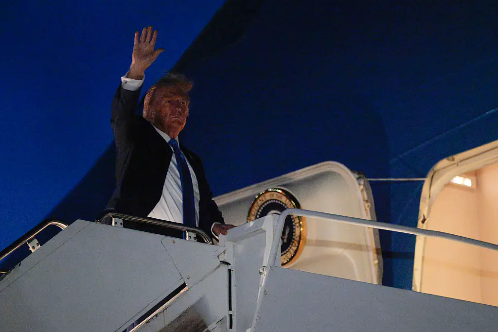 Trump warns ‘everyone should immediately evacuate Tehran’ as president abandons G7 summit early