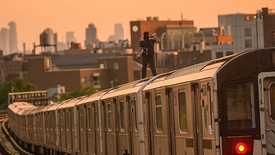 subway surfing