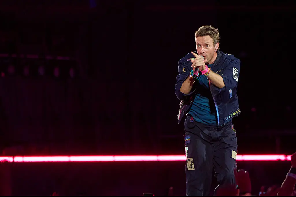Chris Martin called out the moment on stage. Credit: Robert Okine/Getty Images