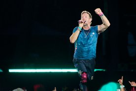 Brand new footage appears to show alternative angle of tech CEO Andy Byron at Coldplay concert