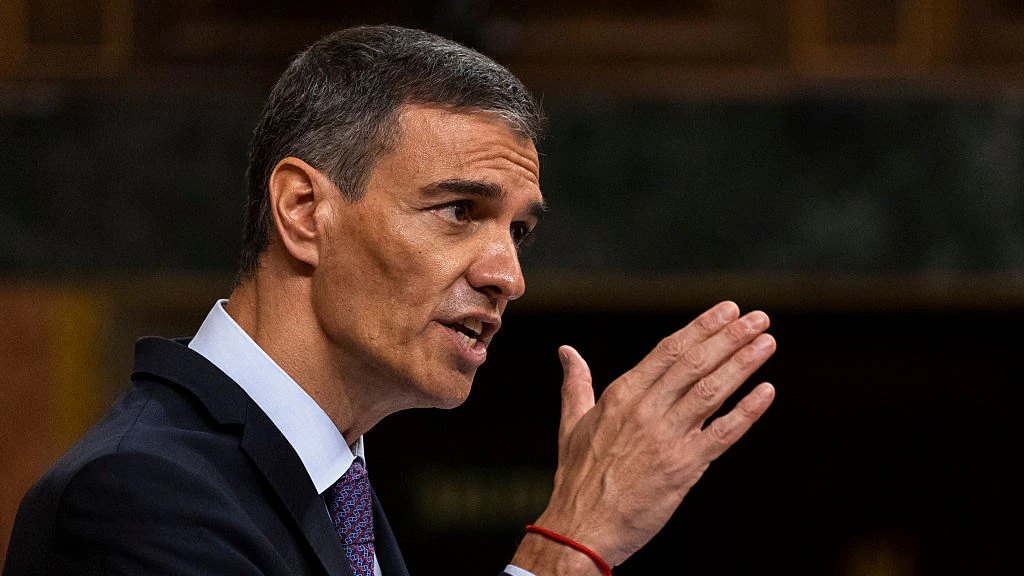MADRID, SPAIN - JULY 09: Spanish Prime Minister Pedro Sanchez speaks during a plenary session at the Spanish Parliament on July 09, 2025 in Madrid, Spain. Recent accusations of corruption, including the alleged involvement of a top official with the Spanish Socialist Workers' party (PSOE), Santos Cerdán, in a construction kickback scheme, have threatened the government of PSOE leader Pedro Sánchez. (Photo by Pablo Blazquez Dominguez/Getty Images)