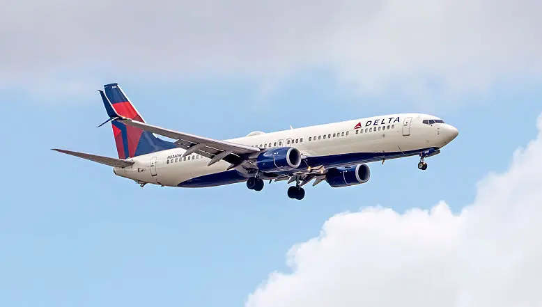 Delta pilot arrested by ICE agents who stormed the cockpit moments after landing in San Francisco