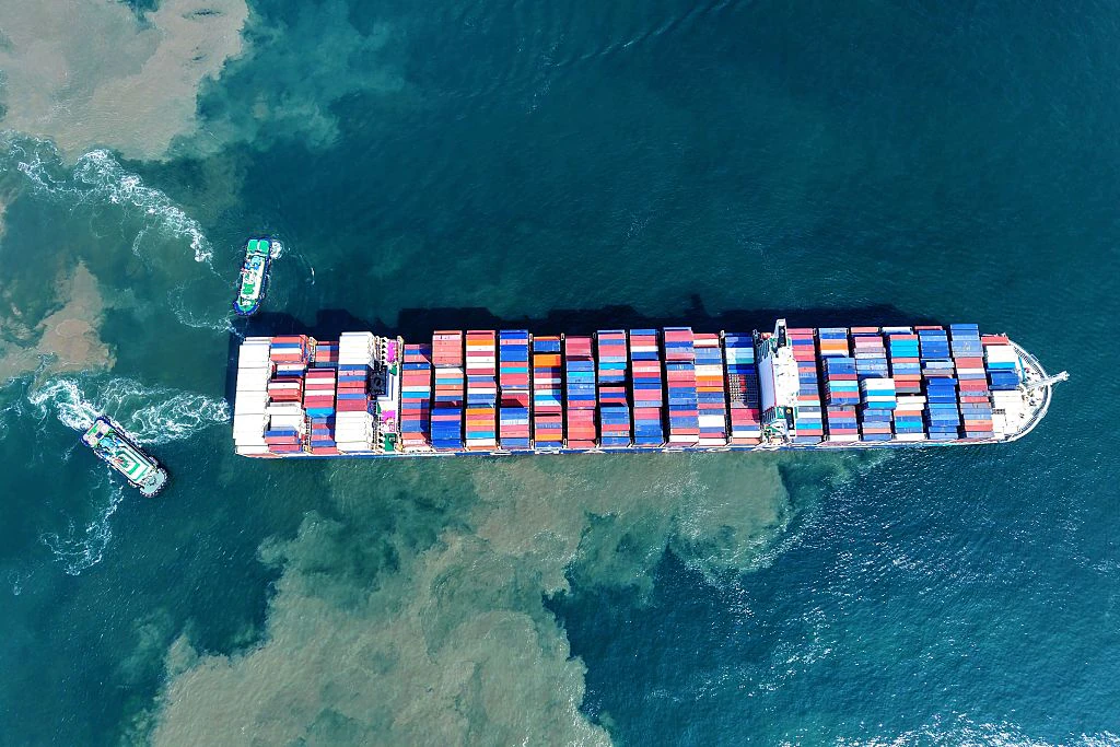 Many are just discovering real reason tugboats spray water into the air while towing ships