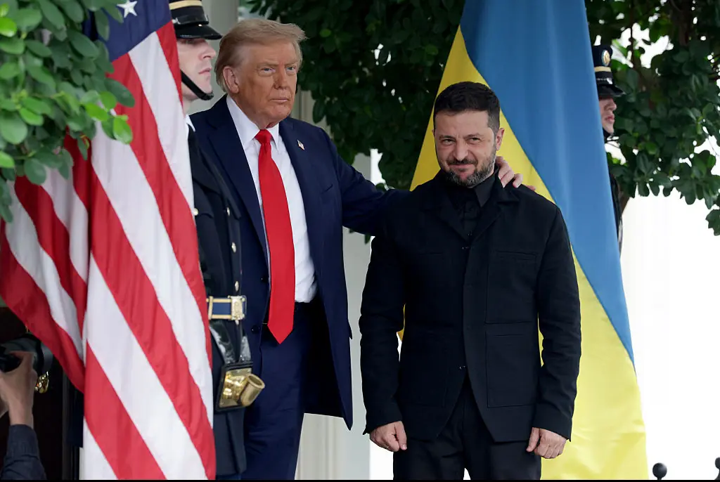Zelenskyy has donned a suit for his meeting with Trump. Credit: Alex Wong / Getty