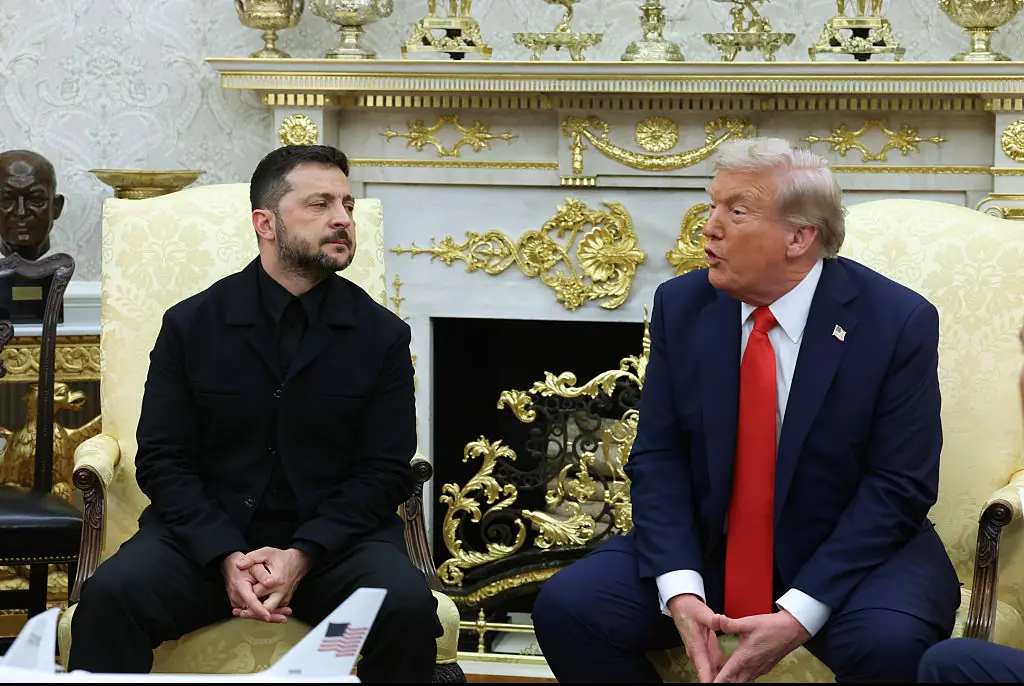Incredible moment Zelenskyy gets revenge on White House reporter who criticised him for not wearing suit