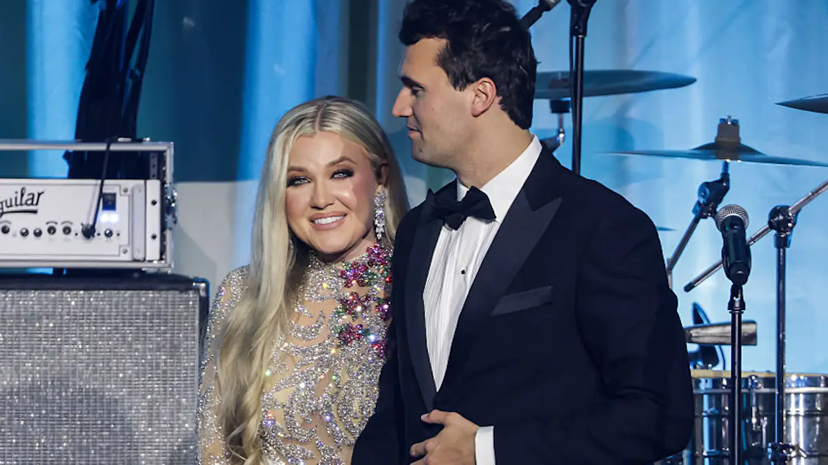 Heartbreaking details emerge of Charlie Kirk's wife's reaction after ...