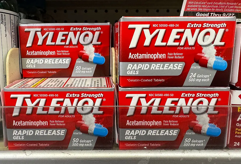 Tylenol tweet from 2017 about pregnancy resurfaces after Trump urged people not to use product