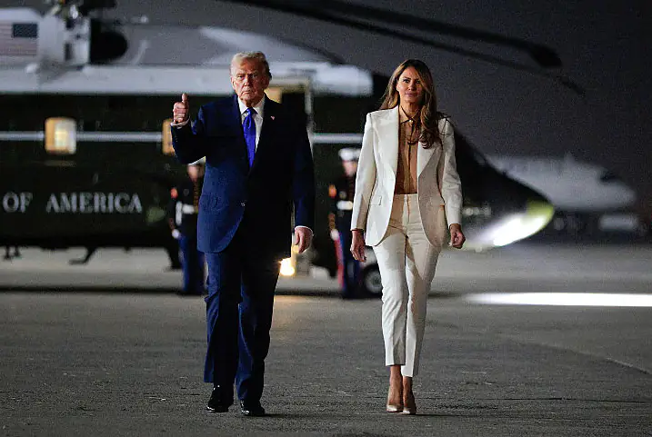 Lip reader reveals Donald Trump's explosive eight words to Melania during finger-waving helicopter ‘spat’