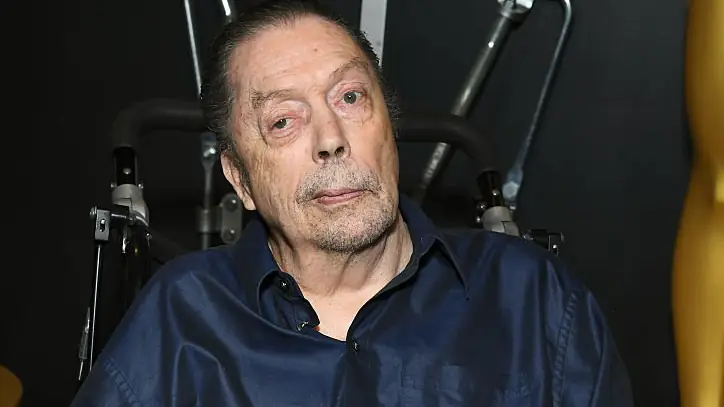Tim Curry 