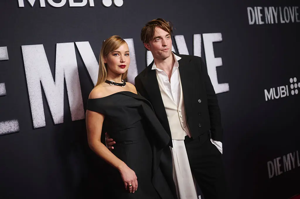 Jennifer Lawrence and Robert Pattinson were comfortable together on set. Credit: Valerie Terranova / Getty