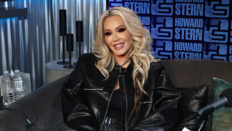 Bunnie Xo responds to rumors she's dating famous singer amid divorce from Jelly Roll after 10 years