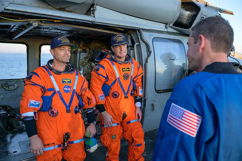 Mission Specialist Jeremy Hansen and Commander Reid Wiseman after the splashdown. Credit: Bill Ingalls/NASA / Getty