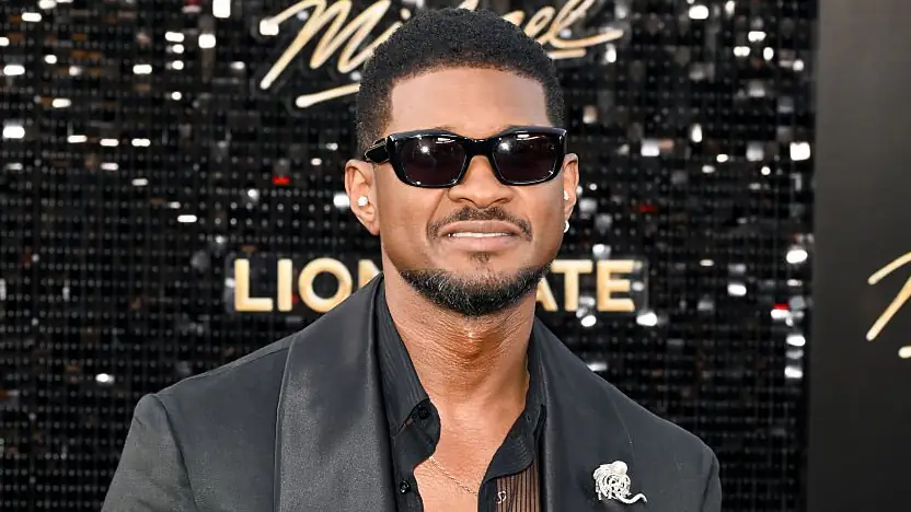 Usher breaks silence after kicking fan off stage due to her awkward response to his seductive performance