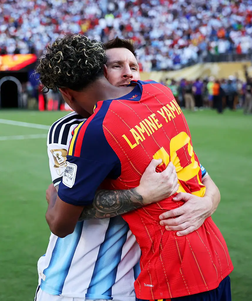 Messi and Yamal shared an embrace. Credit: FIFA/FIFA via Getty Images
