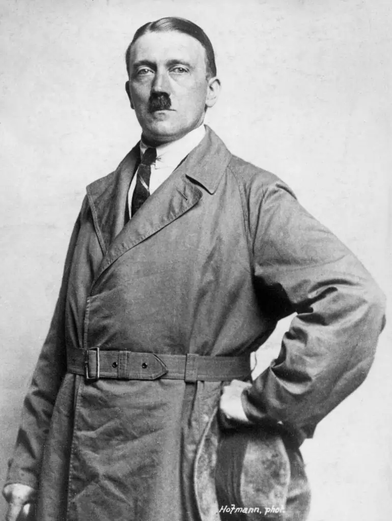 Truth behind photo of ‘Adolf Hitler’ taken years after he died